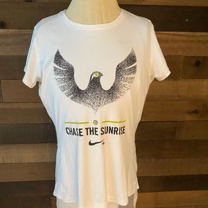 nike running chase the sunrise‎ rare womens shirt